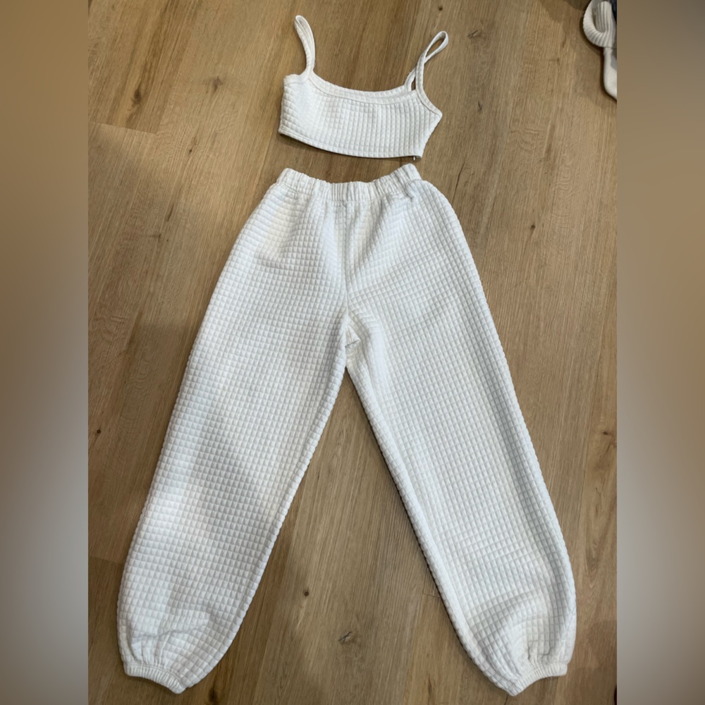 Princess Polly. Size 2.